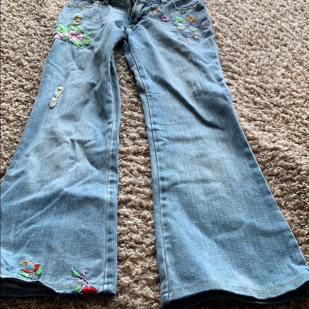 New. - Picture 3 of 3